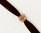 Choker de terciopelo con broche joya