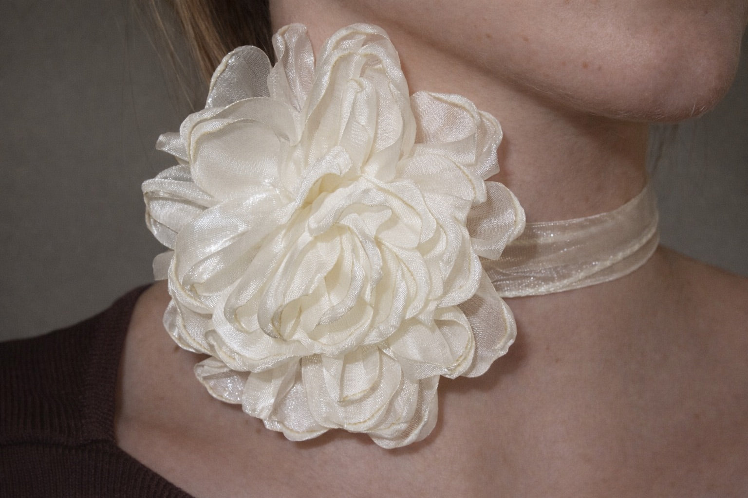 Choker Flor Blanca