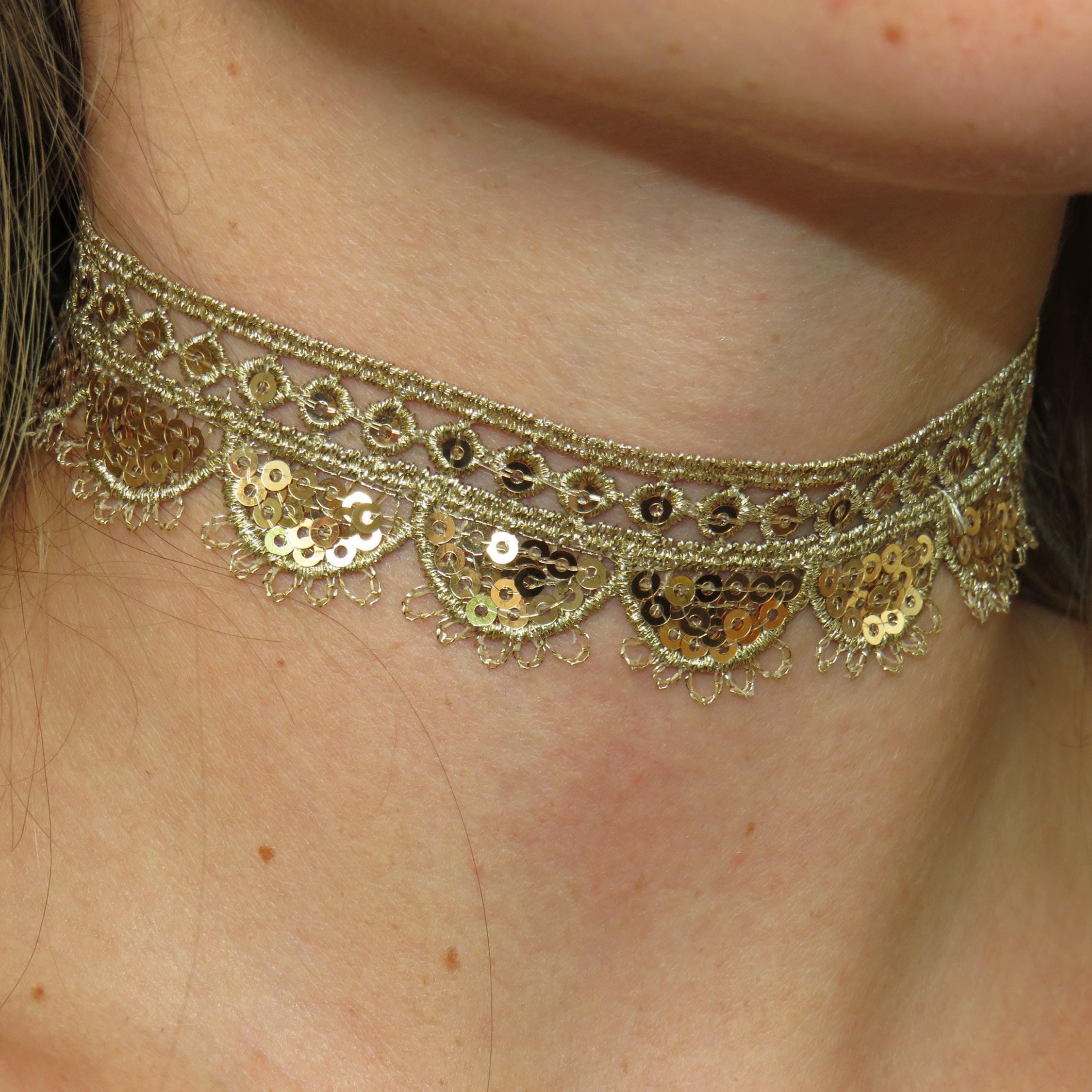 Choker Aura