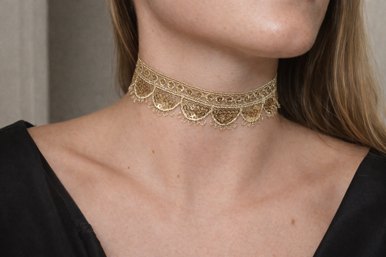 Choker Aura